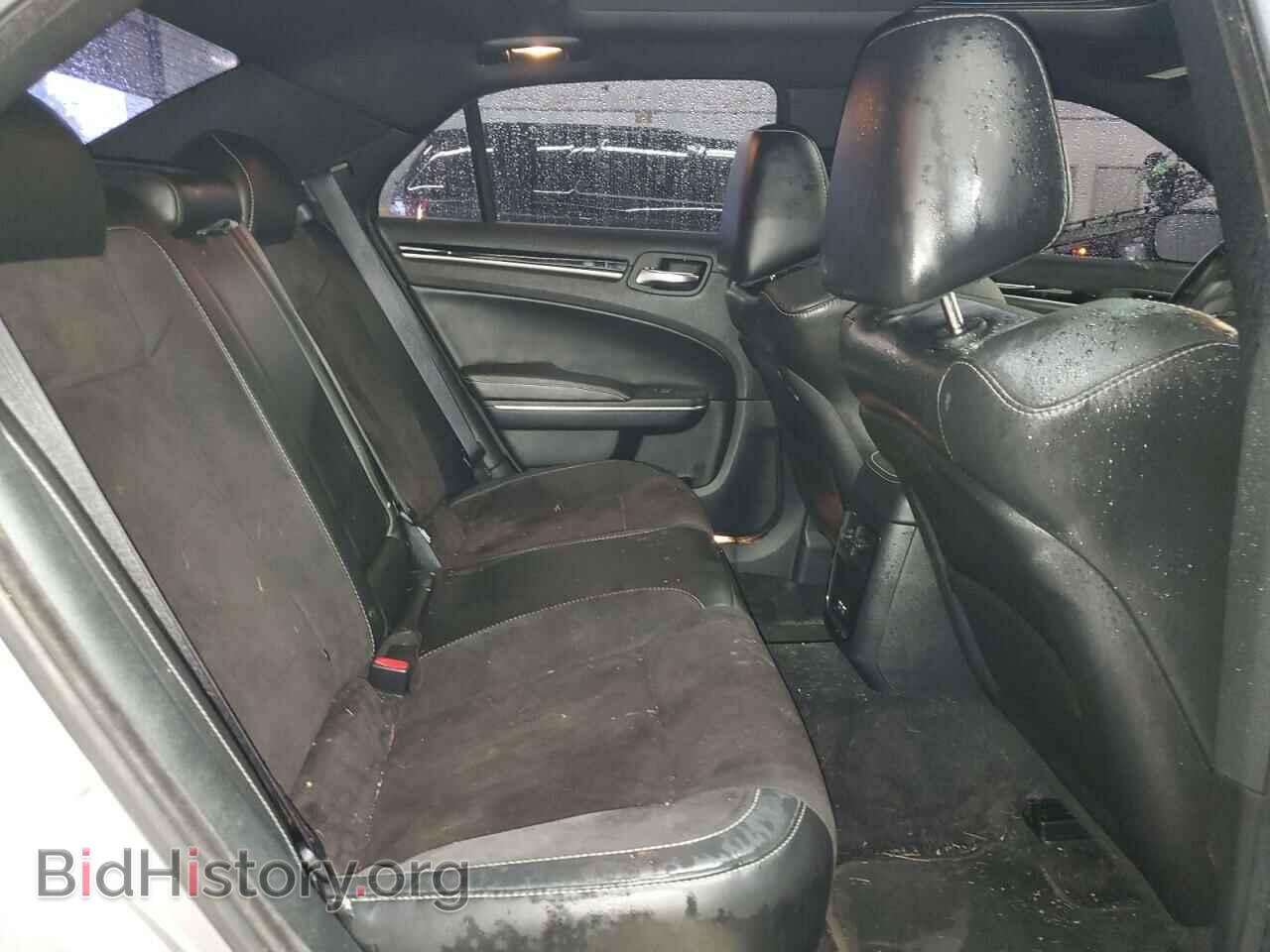 2018 CHRYSLER 300 - VIN: 2C3CCABG4JH165099 - Фото 10