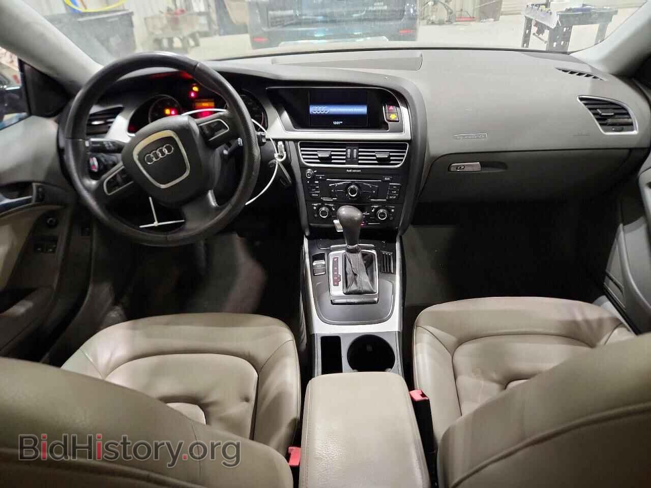 2011 AUDI A5 - VIN: WAULFAFR7BA086375 - Photo 8