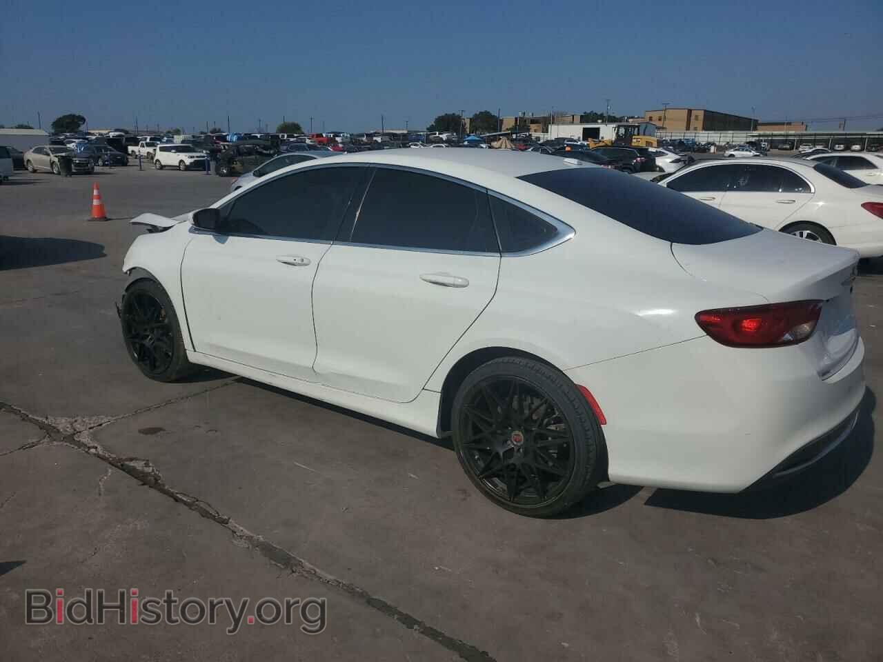 2015 CHRYSLER 200 - VIN: 1C3CCCAB3FN595898 - Фото 2