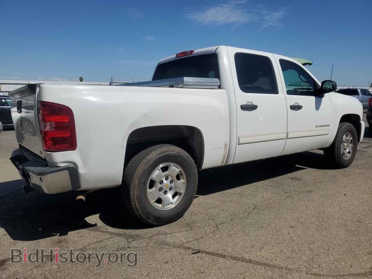 2011 CHEVROLET ALL Models - VIN: 3GCPKSE33BG264254 - Фото 3