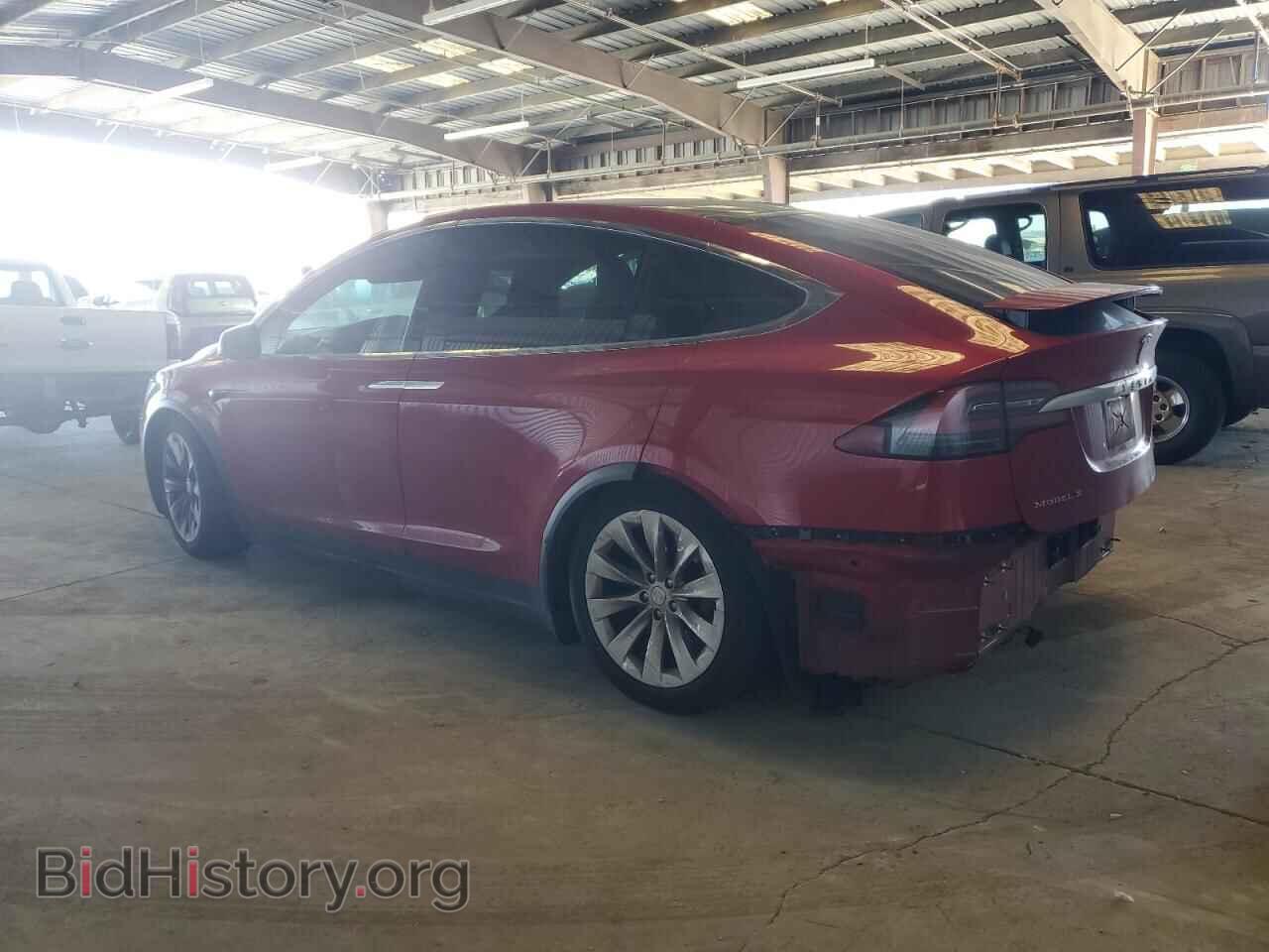 2017 TESLA MODEL X - VIN: 5YJXCBE21HF046123 - Фото 2