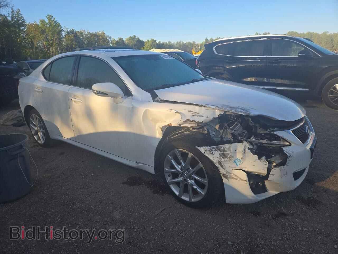 2012 Lexus IS (VIN JTHCF5C26C5058836) — фото 4 из 12