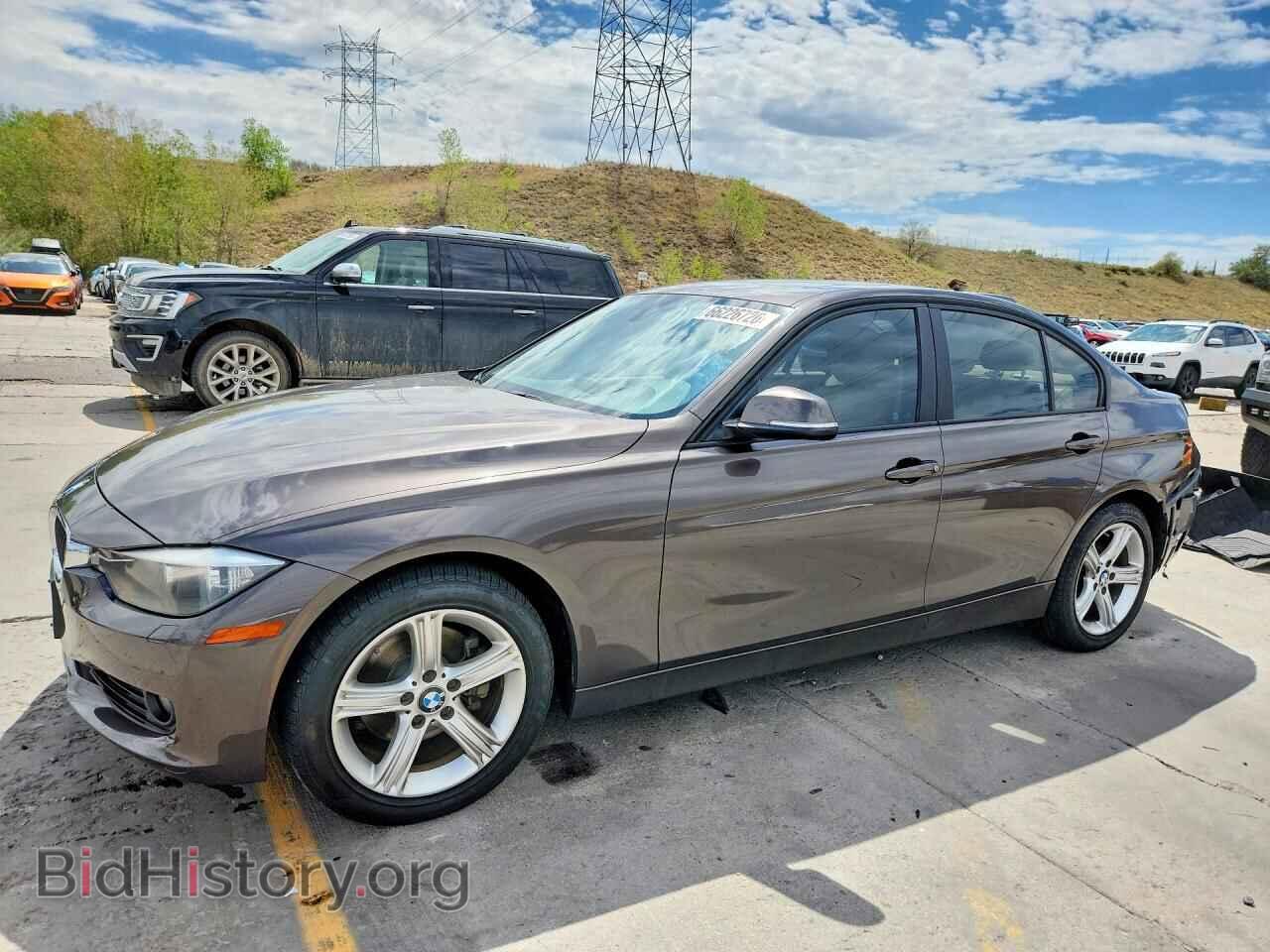 Photo WBA3B5C51DF590219 - BMW 3 SERIES 2013