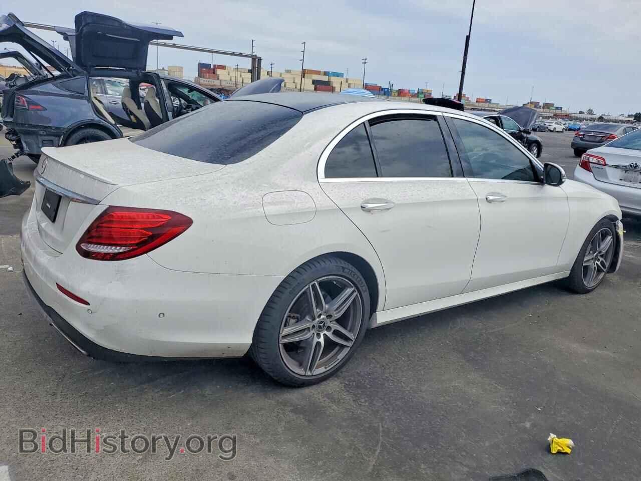 2018 MERCEDES-BENZ E-CLASS - VIN: WDDZF4JB5JA406399 - Фото 3