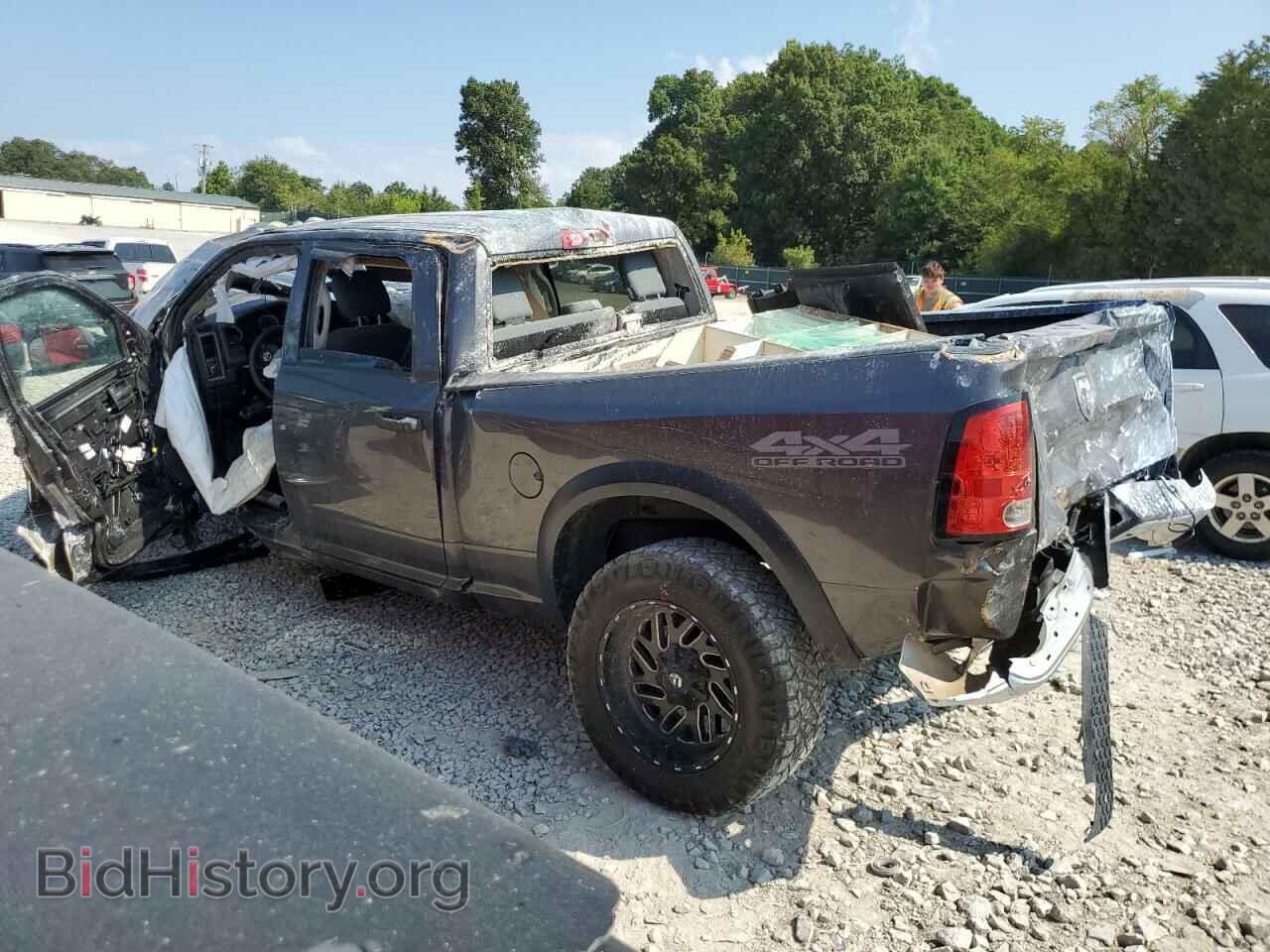 2018 RAM All Models - VIN: 3C6UR5CL6JG282689 - Photo 2