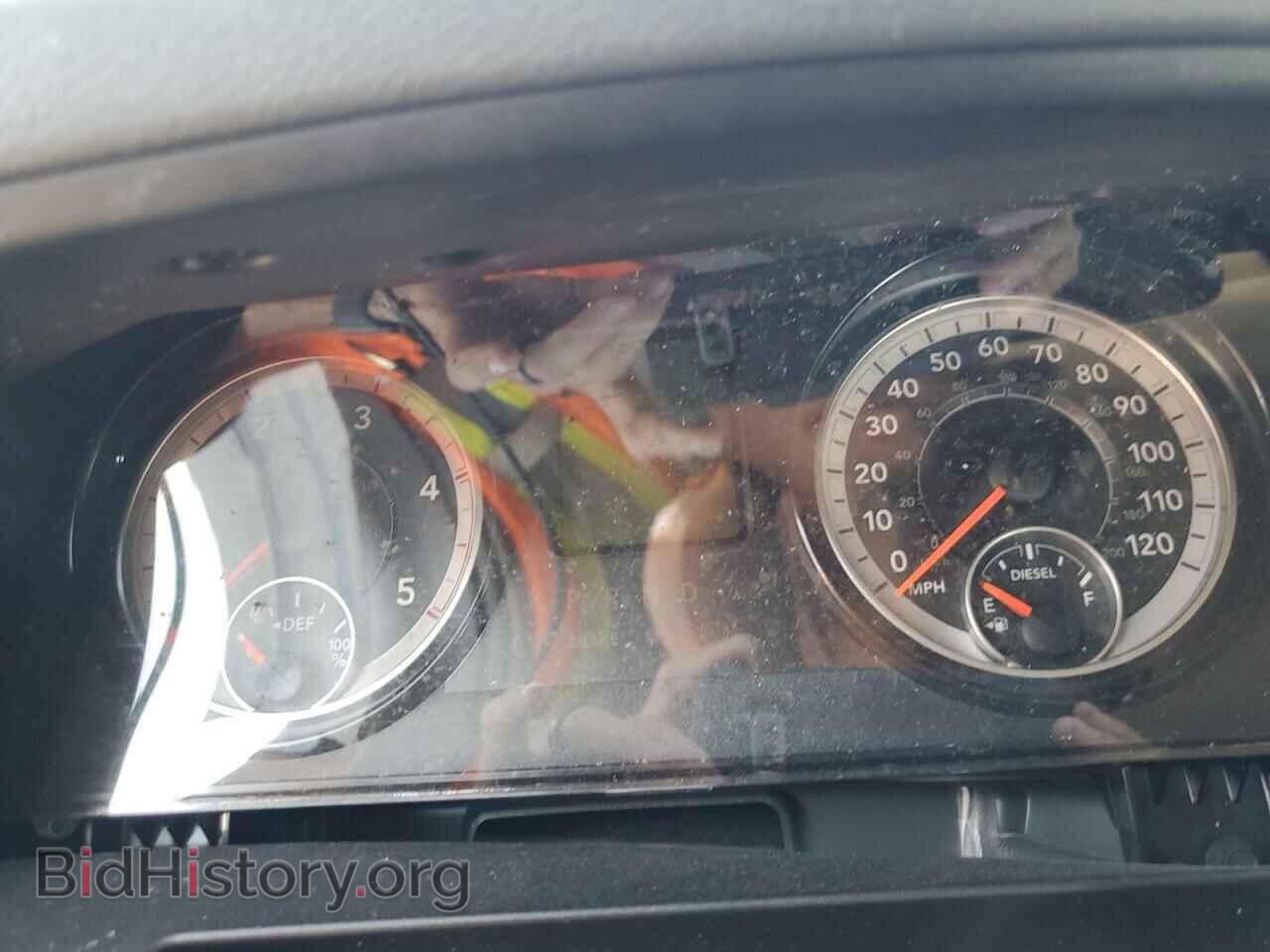 2018 RAM All Models - VIN: 3C6UR5CL6JG282689 - Photo 9