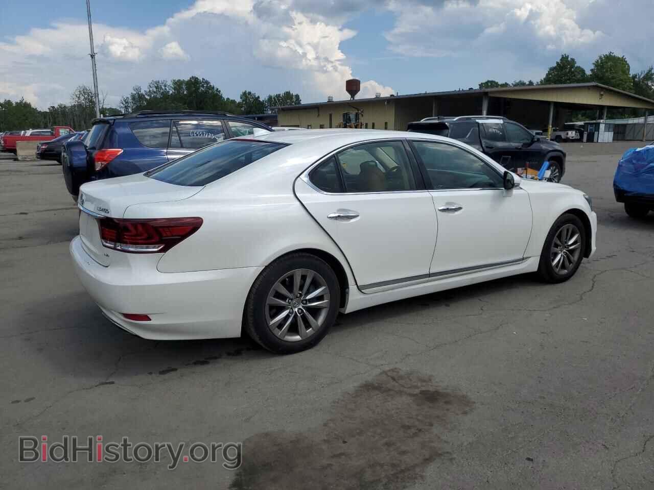 2015 LEXUS LS460 - VIN: JTHCL5EF2F5024079 - Фото 3