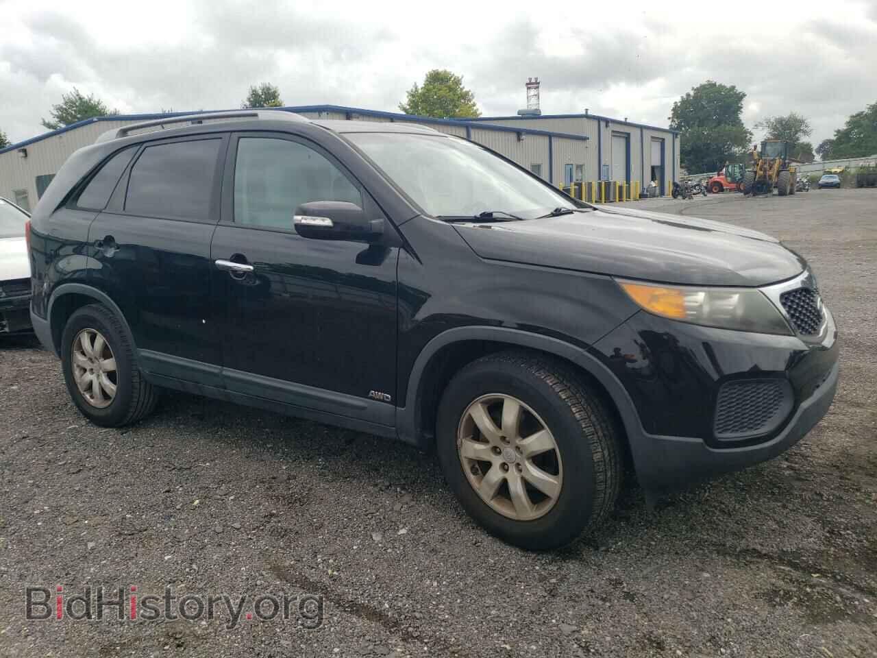 2011 KIA SORENTO - VIN: 5XYKTDA25BG139058 - Фото 4