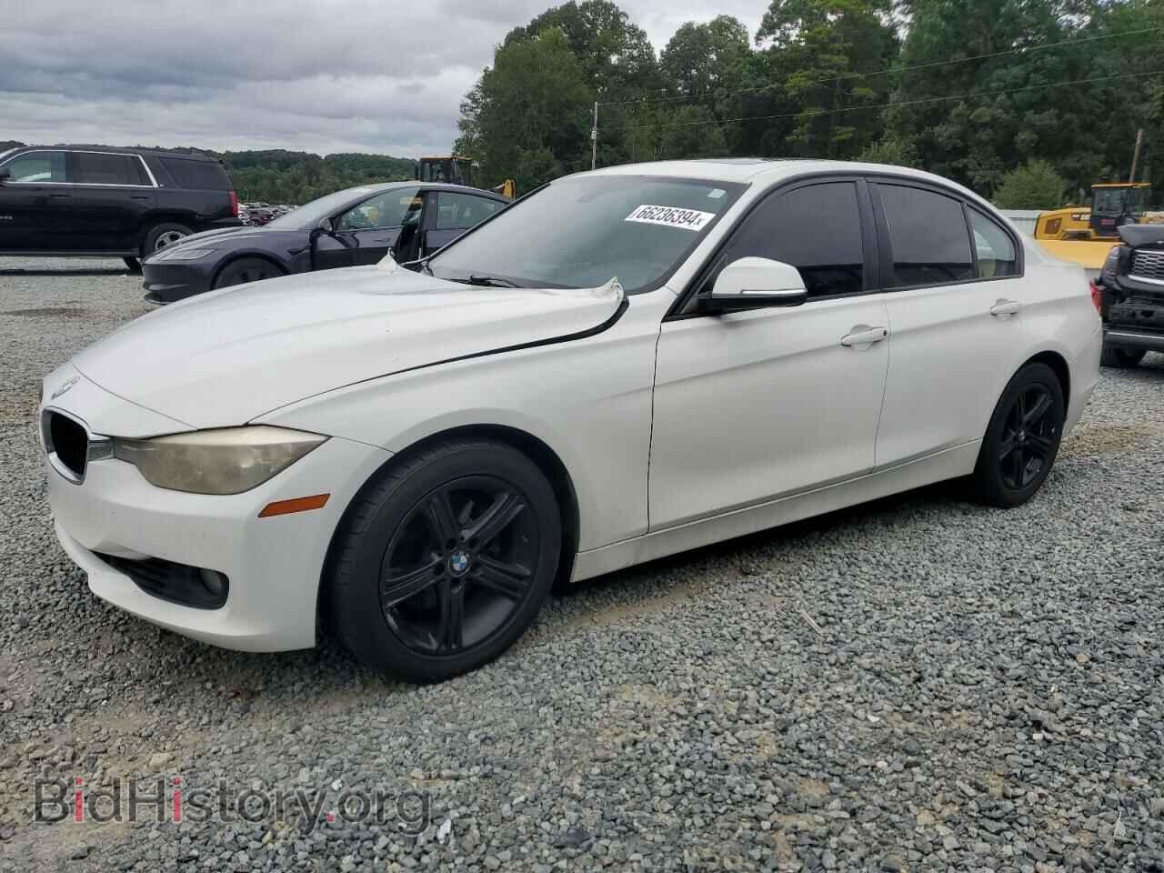 Photo WBA3A5C55DF355275 - BMW 3 SERIES 2013