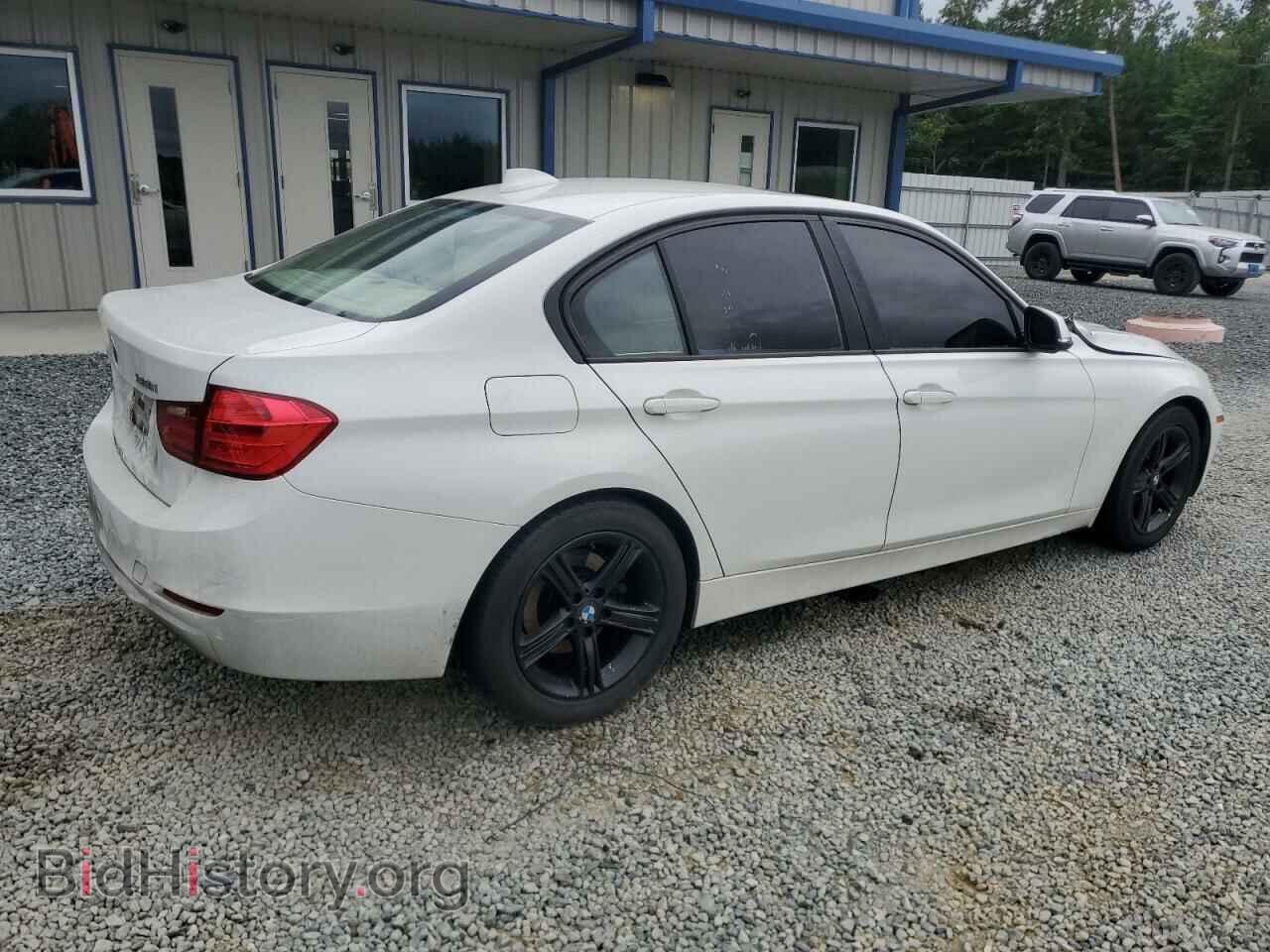 2013 BMW 3 SERIES - VIN: WBA3A5C55DF355275 - Фото 3