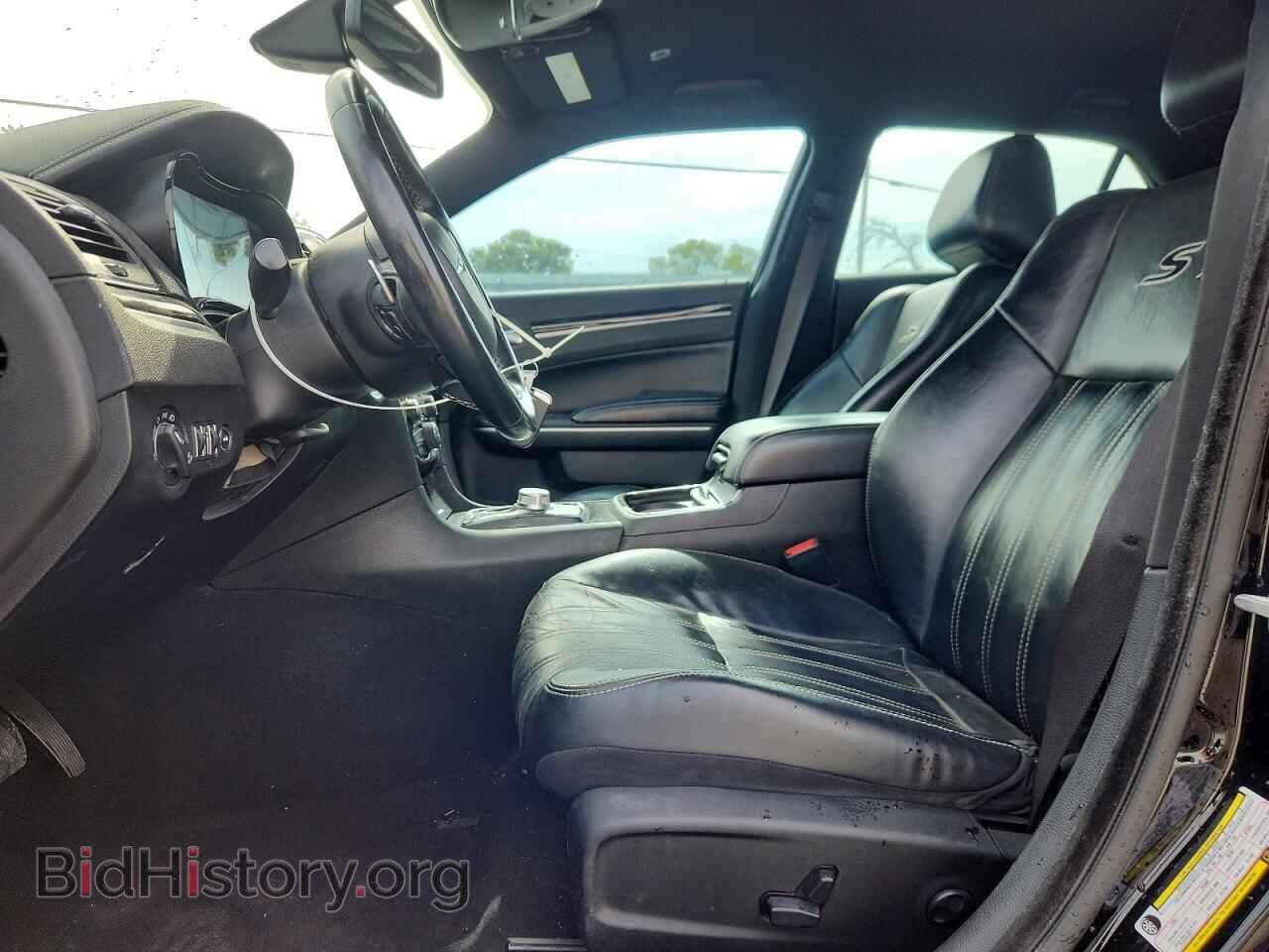 2019 CHRYSLER 300 - VIN: 2C3CCABG5KH628580 - Photo 7