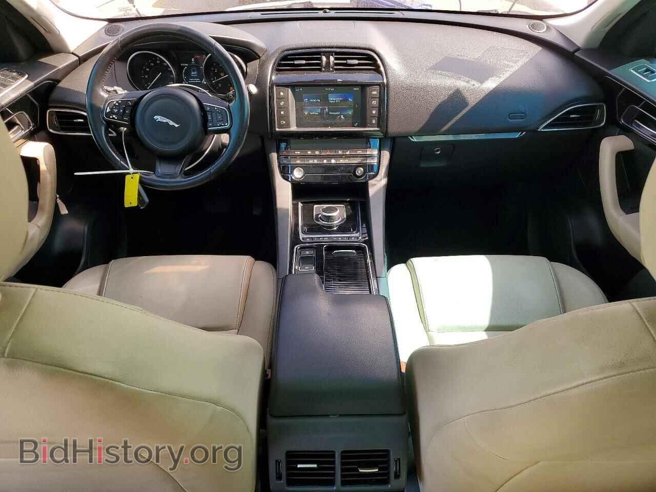2018 JAGUAR F-PACE - VIN: SADCS2FX2JA279121 - Photo 8