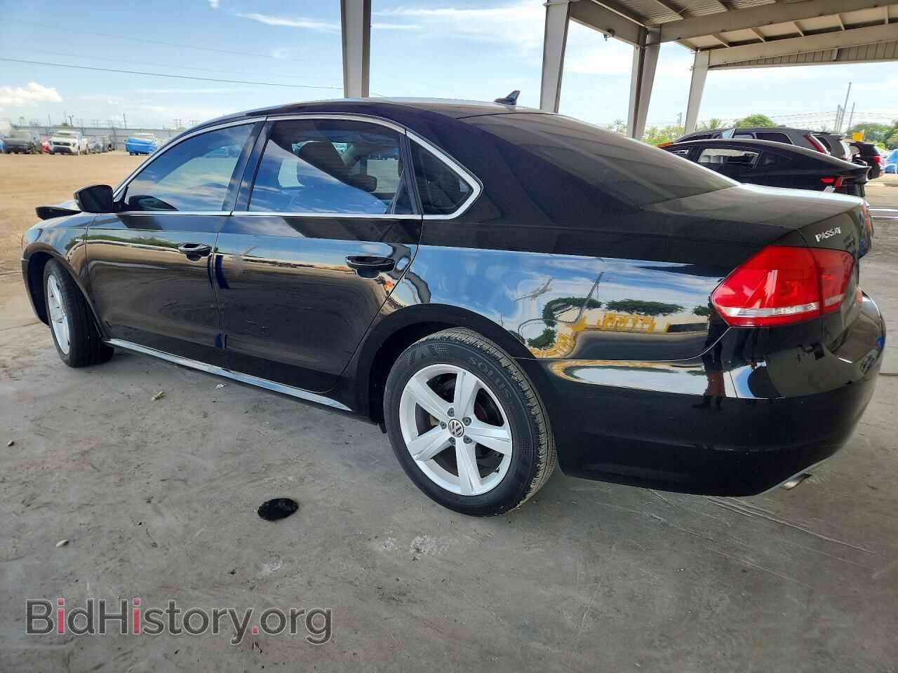 2015 VOLKSWAGEN PASSAT - VIN: 1VWAT7A38FC110554 - Photo 2