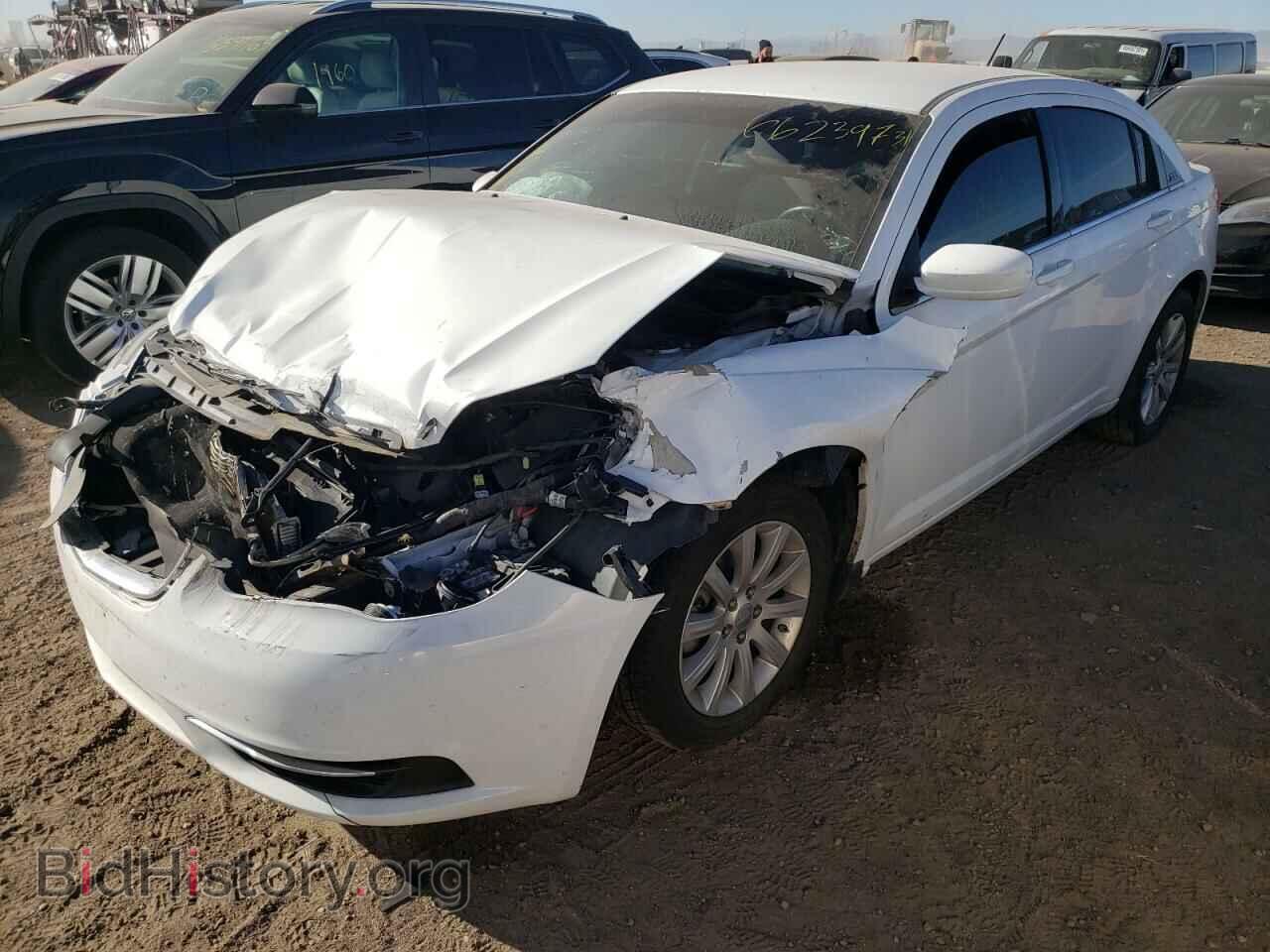 2013 CHRYSLER 200 - VIN: 1C3CCBBB6DN764558 - Фото 2