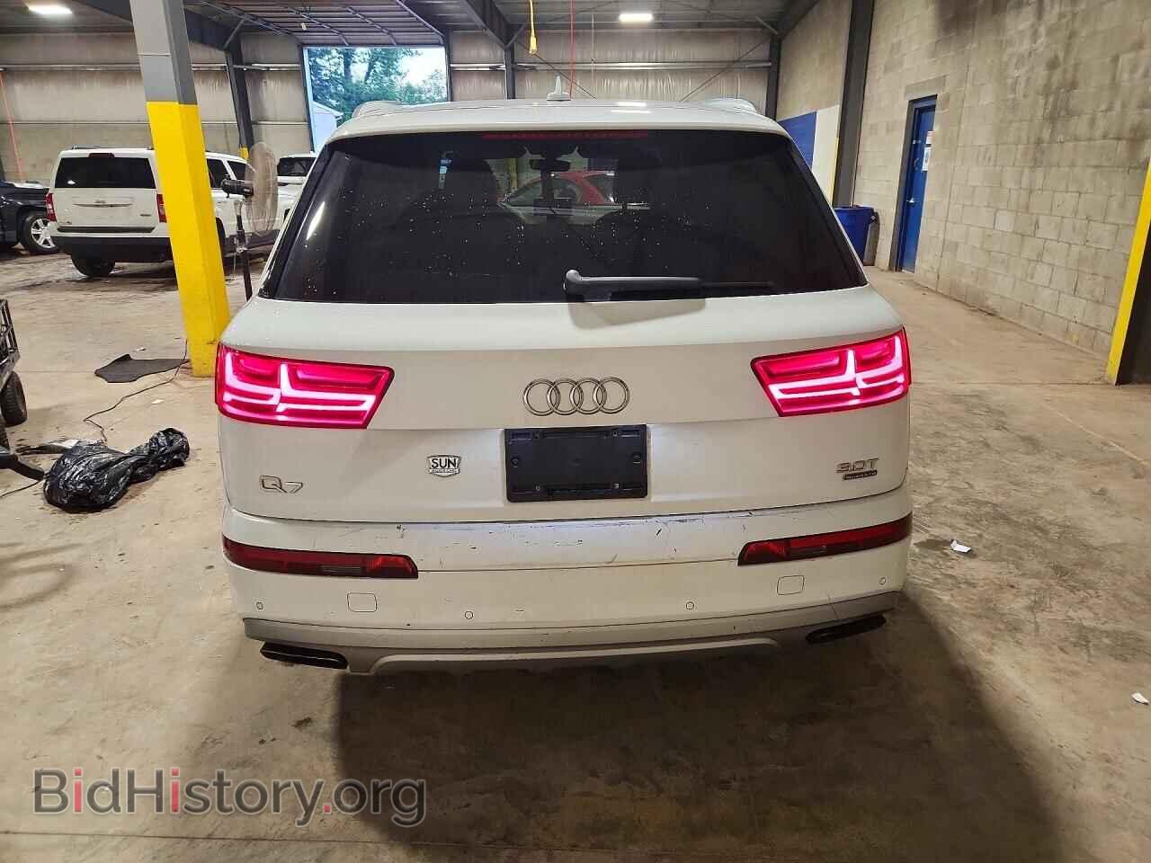 2018 AUDI Q7 - VIN: WA1LAAF72JD010621 - Photo 6