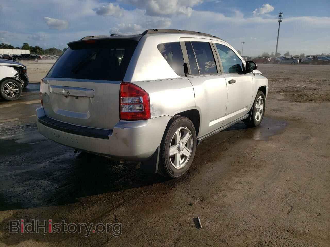 2007 JEEP COMPASS - VIN: 1J8FT47027D261219 - Фото 4