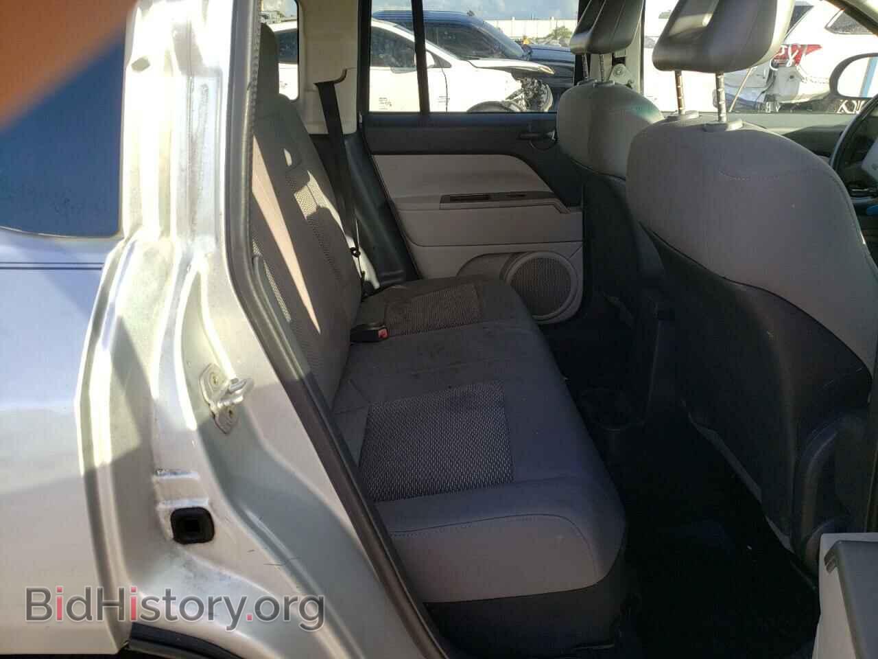 2007 JEEP COMPASS - VIN: 1J8FT47027D261219 - Фото 6