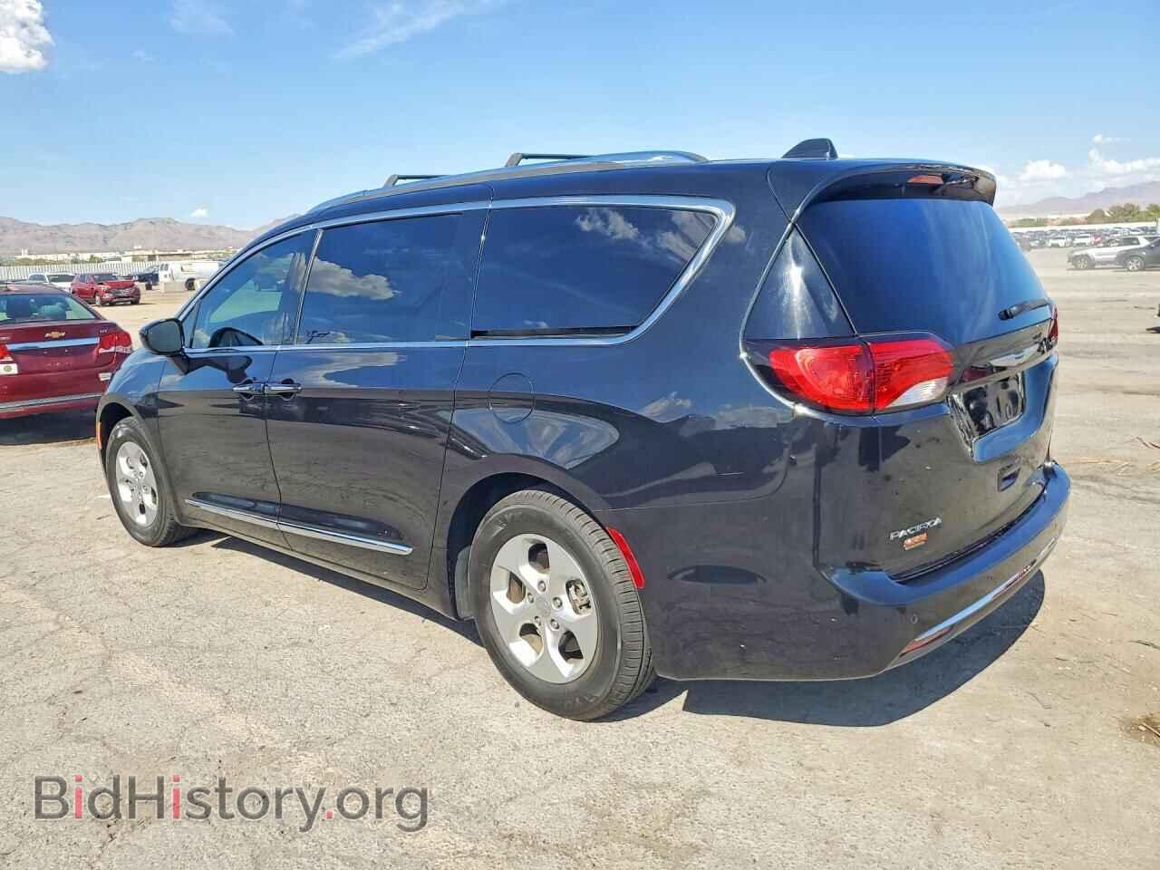 2017 CHRYSLER PACIFICA - VIN: 2C4RC1EG9HR757359 - Photo 2