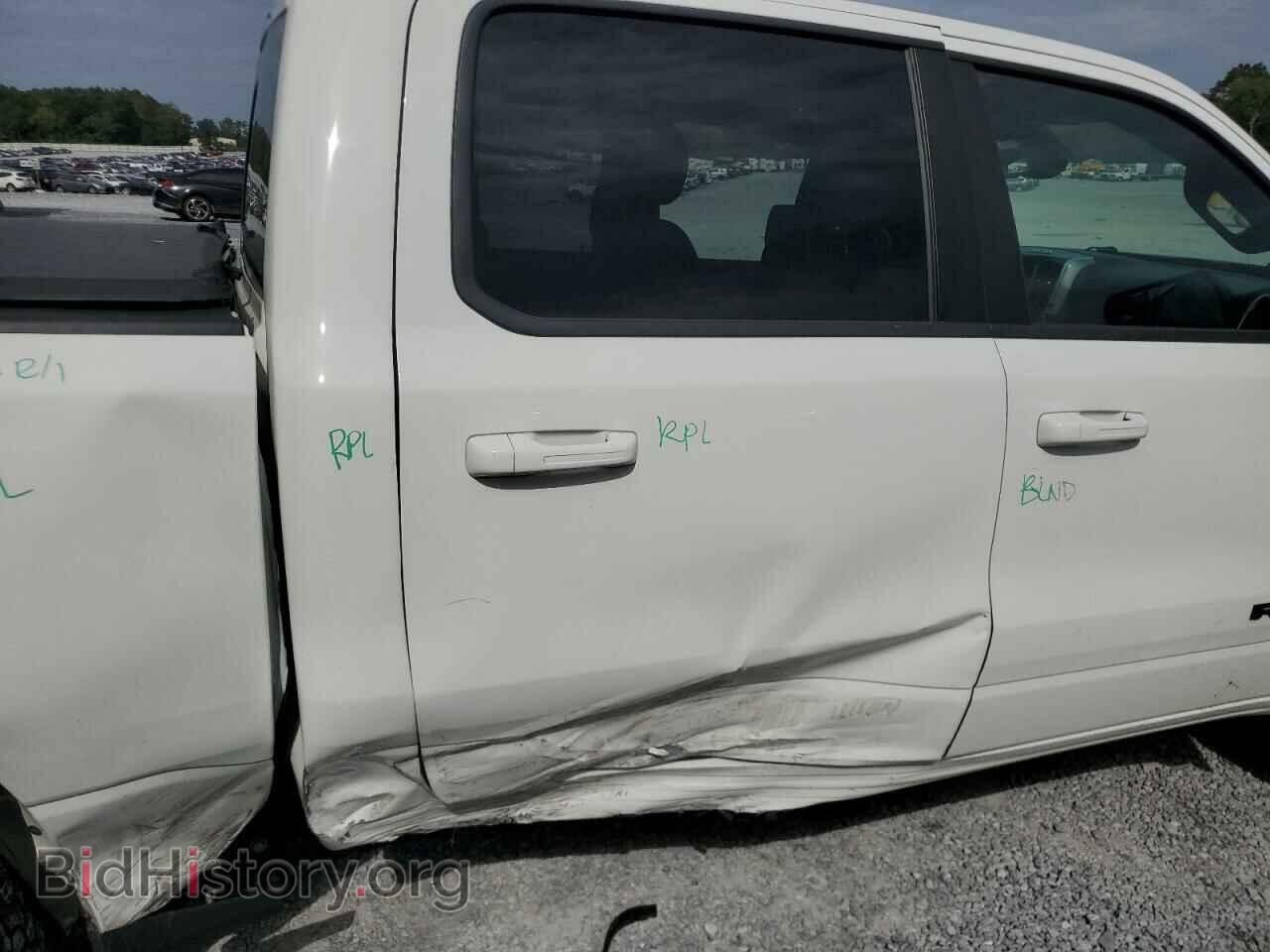 2019 RAM 1500 - VIN: 1C6RREFT8KN526501 - Фото 10