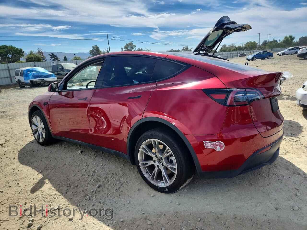 2024 TESLA MODEL Y - VIN: 7SAYGDEE3RF003101 - Фото 2