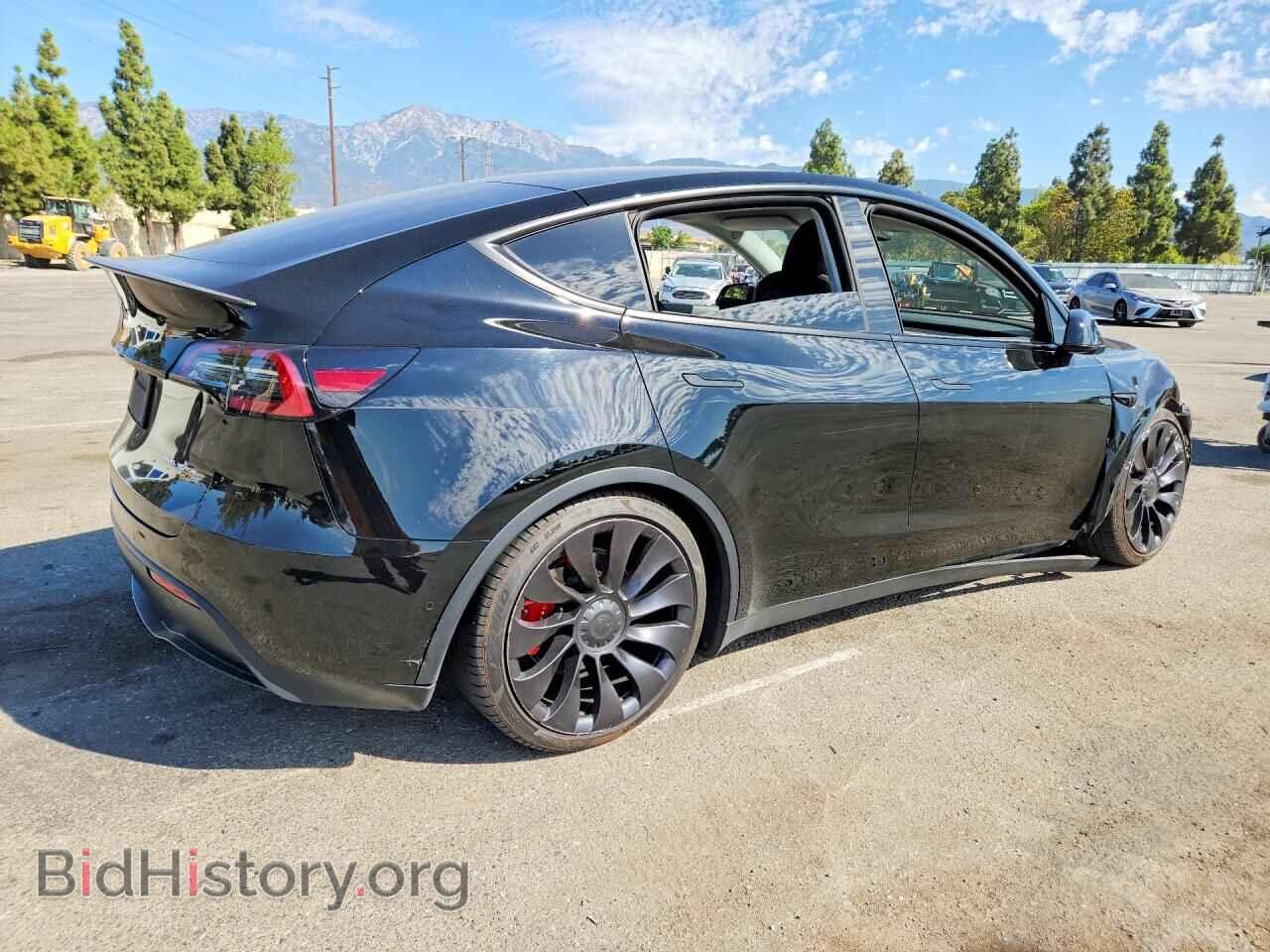 2022 TESLA MODEL Y - VIN: 7SAYGDEF4NF390809 - Photo 3