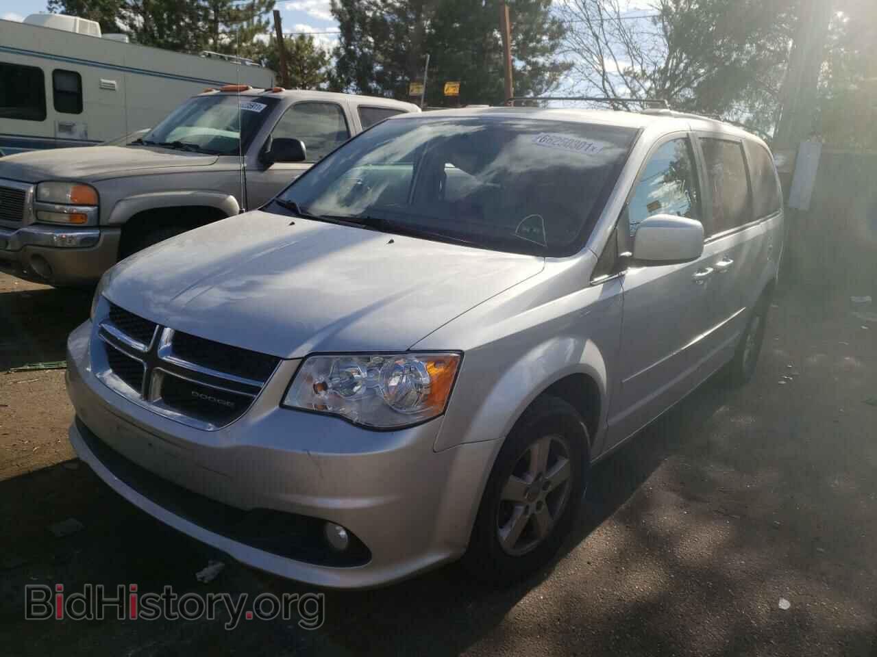 2011 DODGE CARAVAN - VIN: 2D4RN5DG1BR693704 - Фото 2