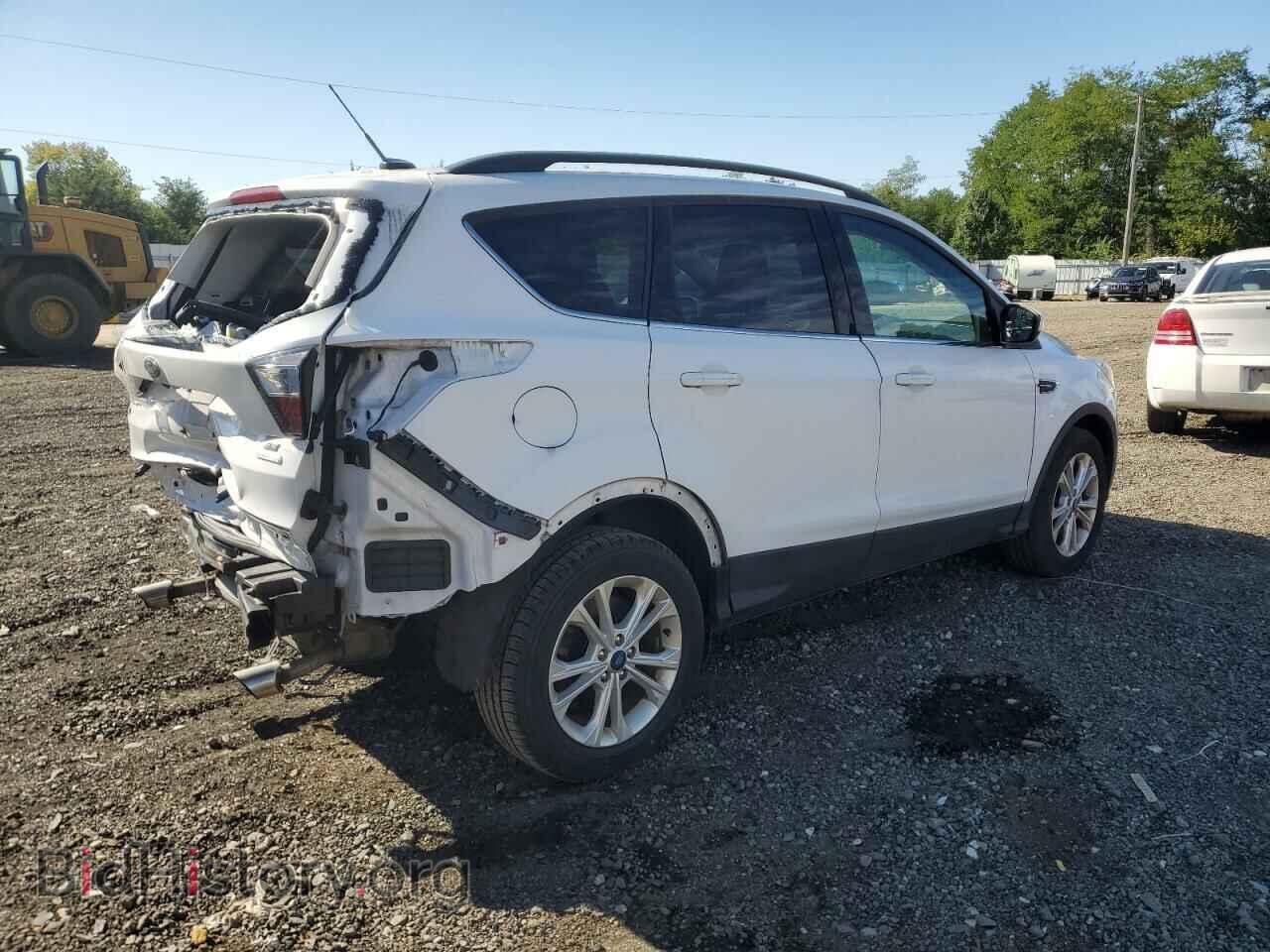 2018 FORD ESCAPE - VIN: 1FMCU0GDXJUC37661 - Фото 3