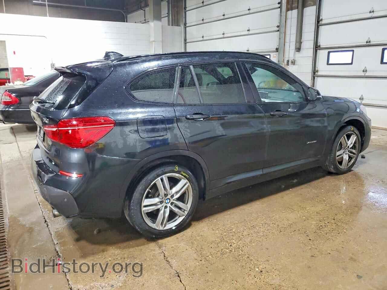 2017 BMW X1 - VIN: WBXHT3C30H5F75589 - Фото 3
