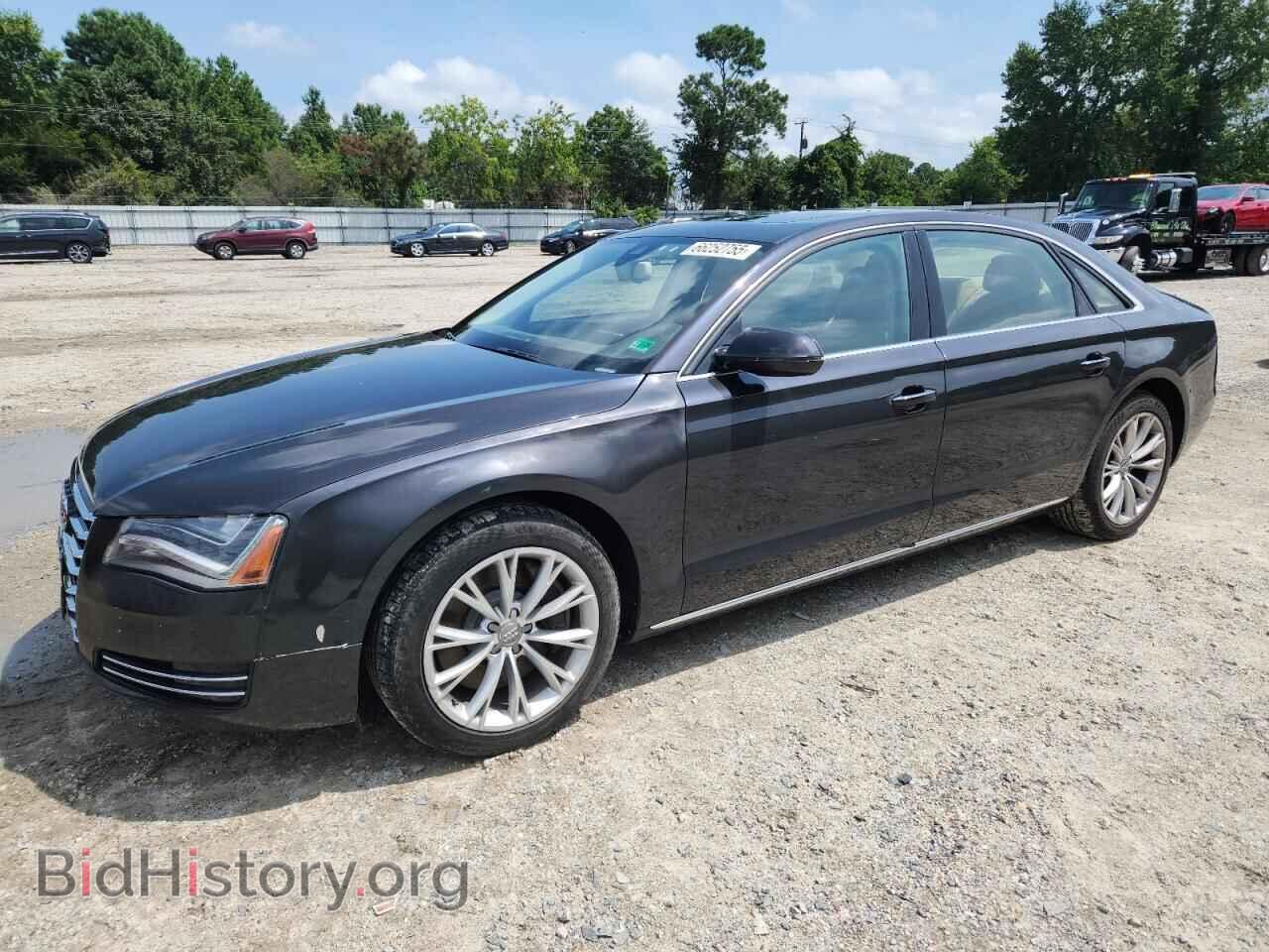 Photo WAURVAFD3BN023736 - AUDI A8 2011