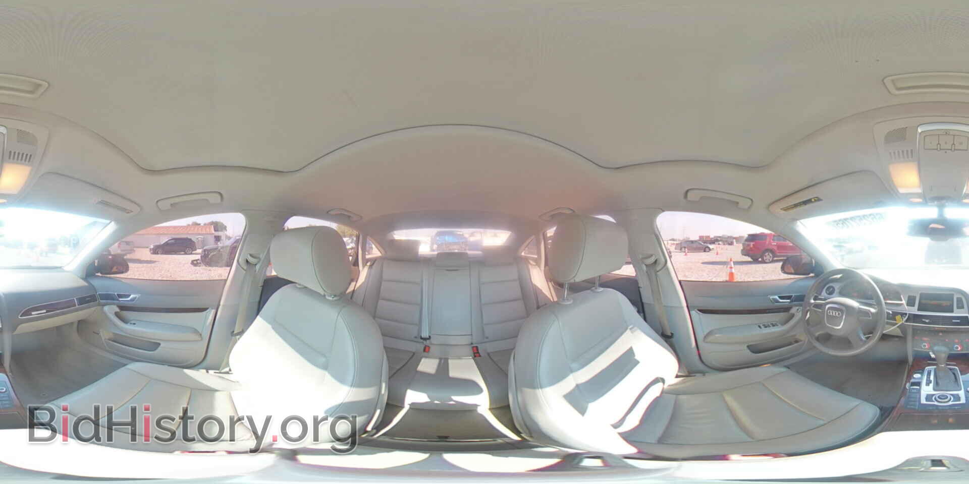 2010 AUDI A6 - VIN: WAUKGAFB2AN061189 - Фото 14