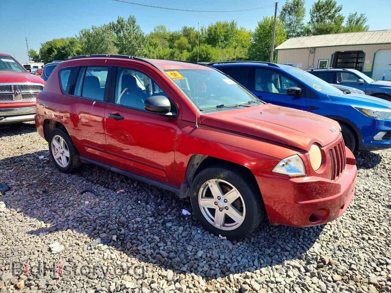 2010 JEEP COMPASS - VIN: 1J4NT4FB0AD505280 - Photo 4