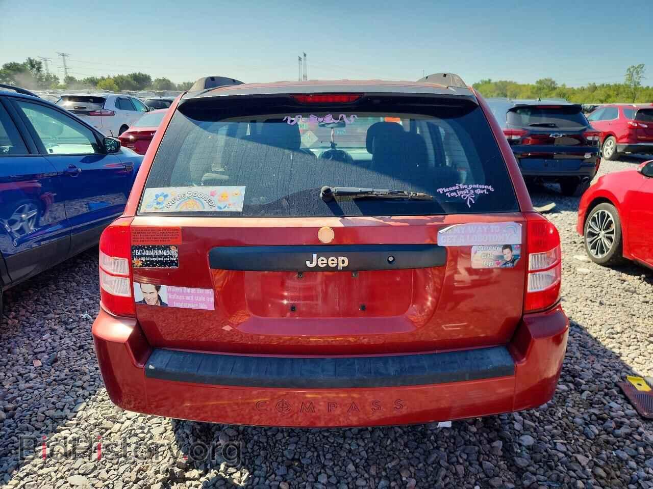 2010 JEEP COMPASS - VIN: 1J4NT4FB0AD505280 - Photo 6