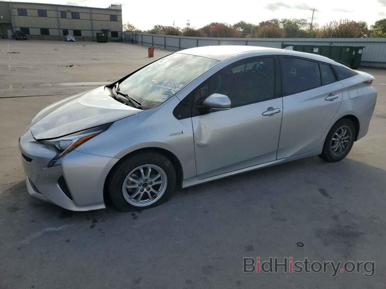 Фотография JTDKARFU9J3061075 - TOYOTA PRIUS 2018