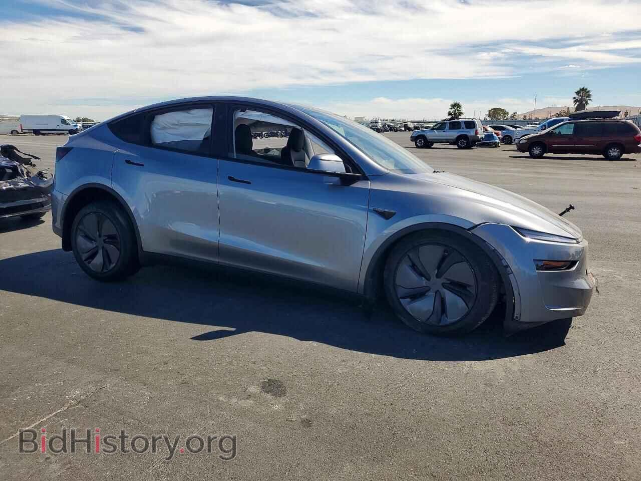 2026 TESLA MODEL Y - VIN: 7SAYGDEE6TF409025 - Фото 4