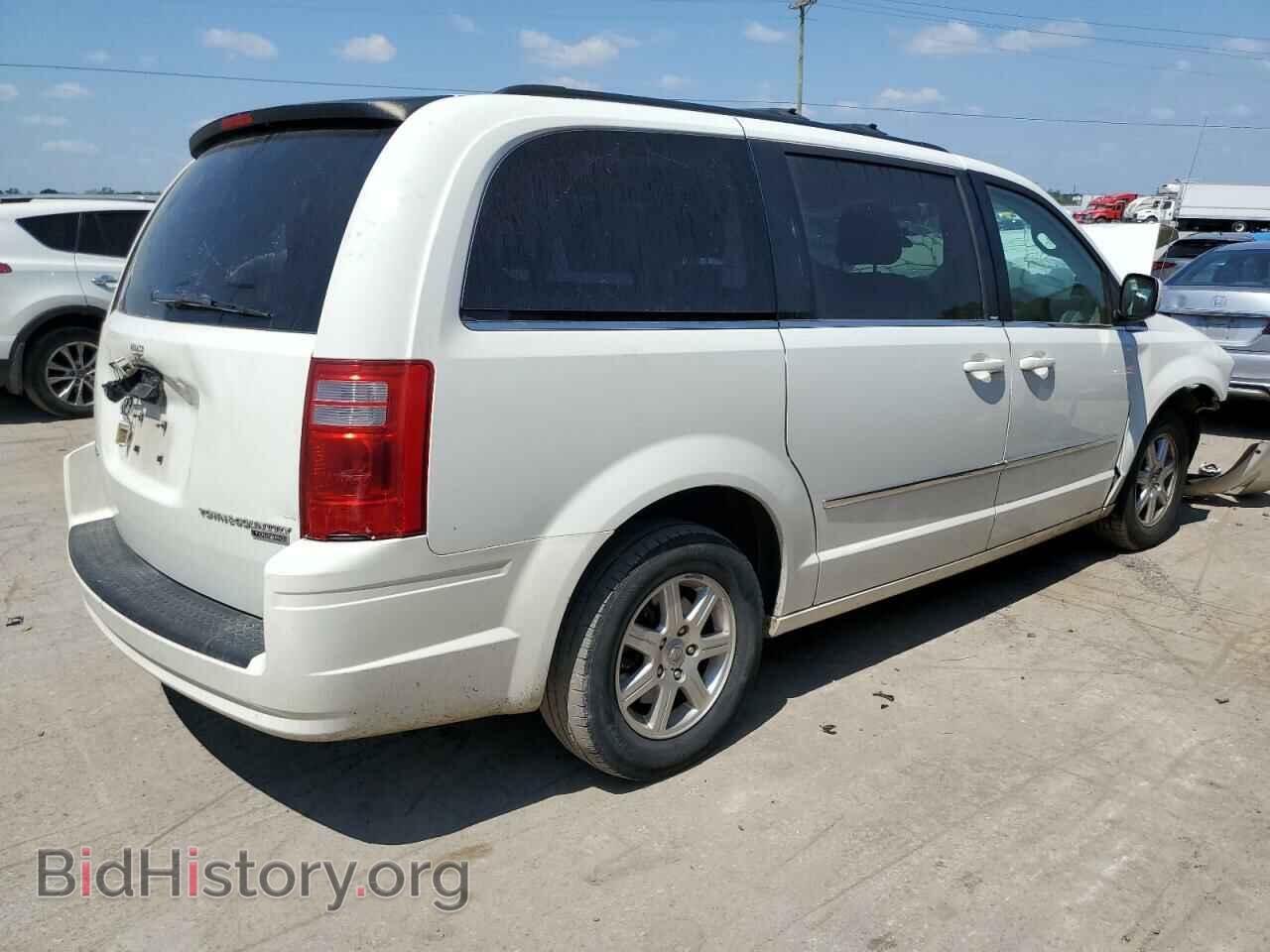 2010 CHRYSLER MINIVAN - VIN: 2A4RR5DX8AR329757 - Фото 3