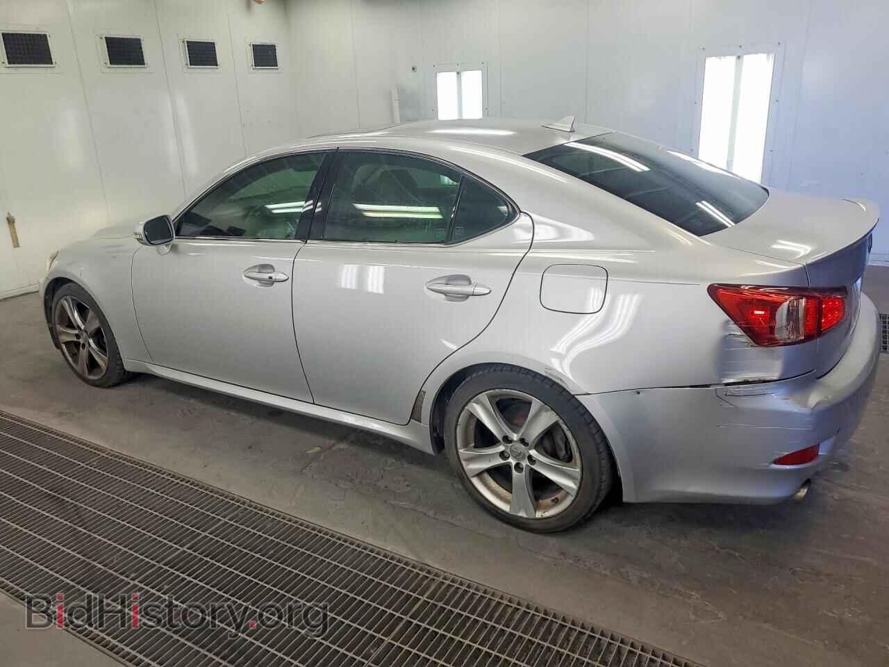 2011 LEXUS IS - VIN: JTHBF5C23B5156670 - Photo 2