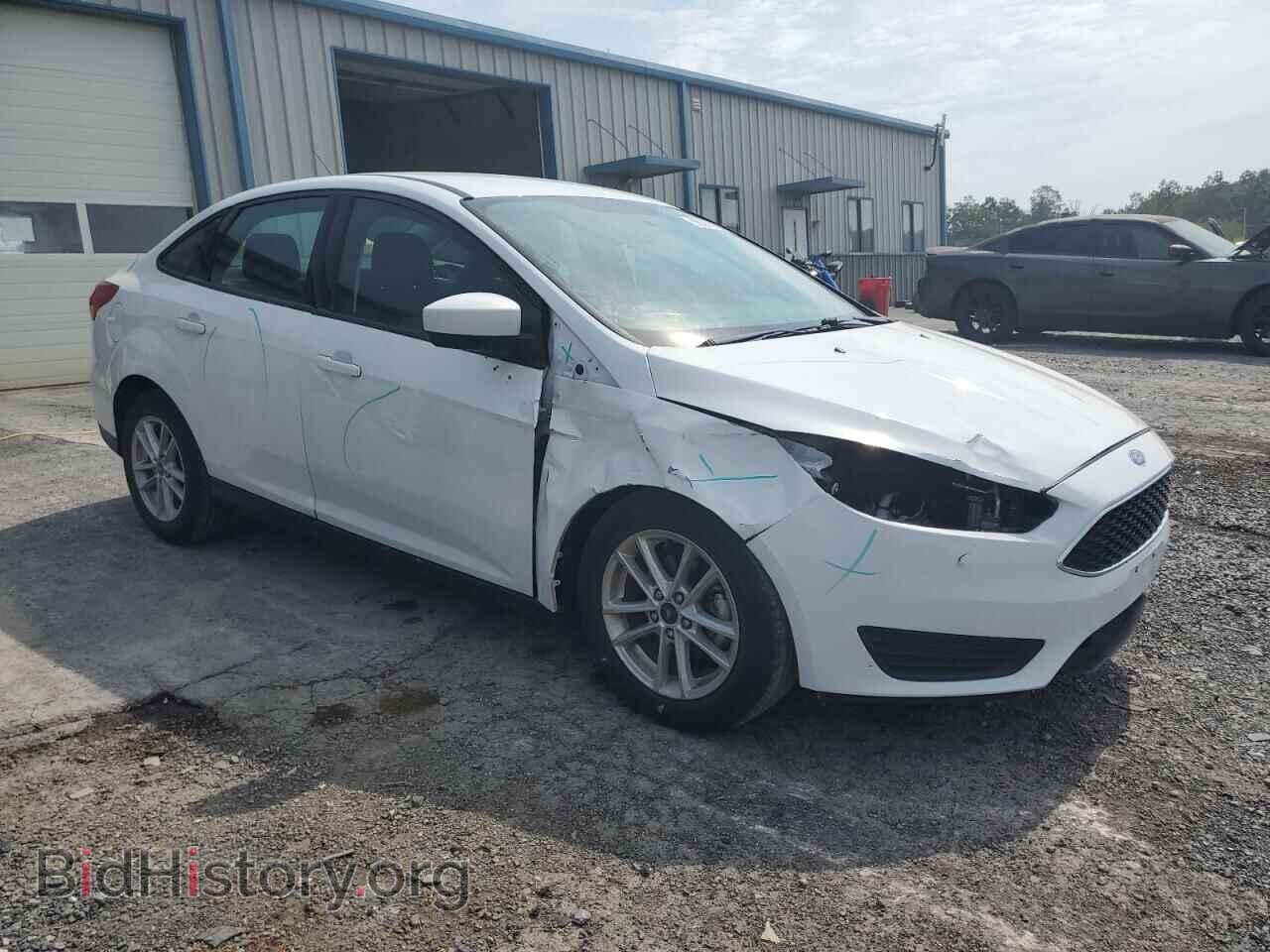 2018 FORD FOCUS - VIN: 1FADP3FE2JL299532 - Фото 4