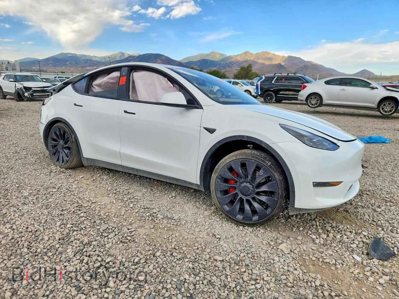 2023 TESLA MODEL Y - VIN: 7SAYGDEF1PF712860 - Photo 4