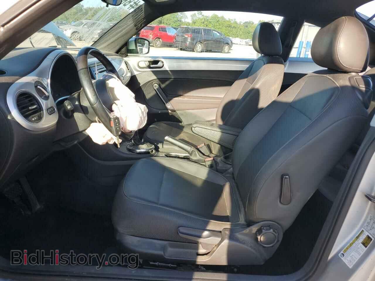 2013 VOLKSWAGEN BEETLE - VIN: 3VWJP7AT1DM683621 - Фото 7