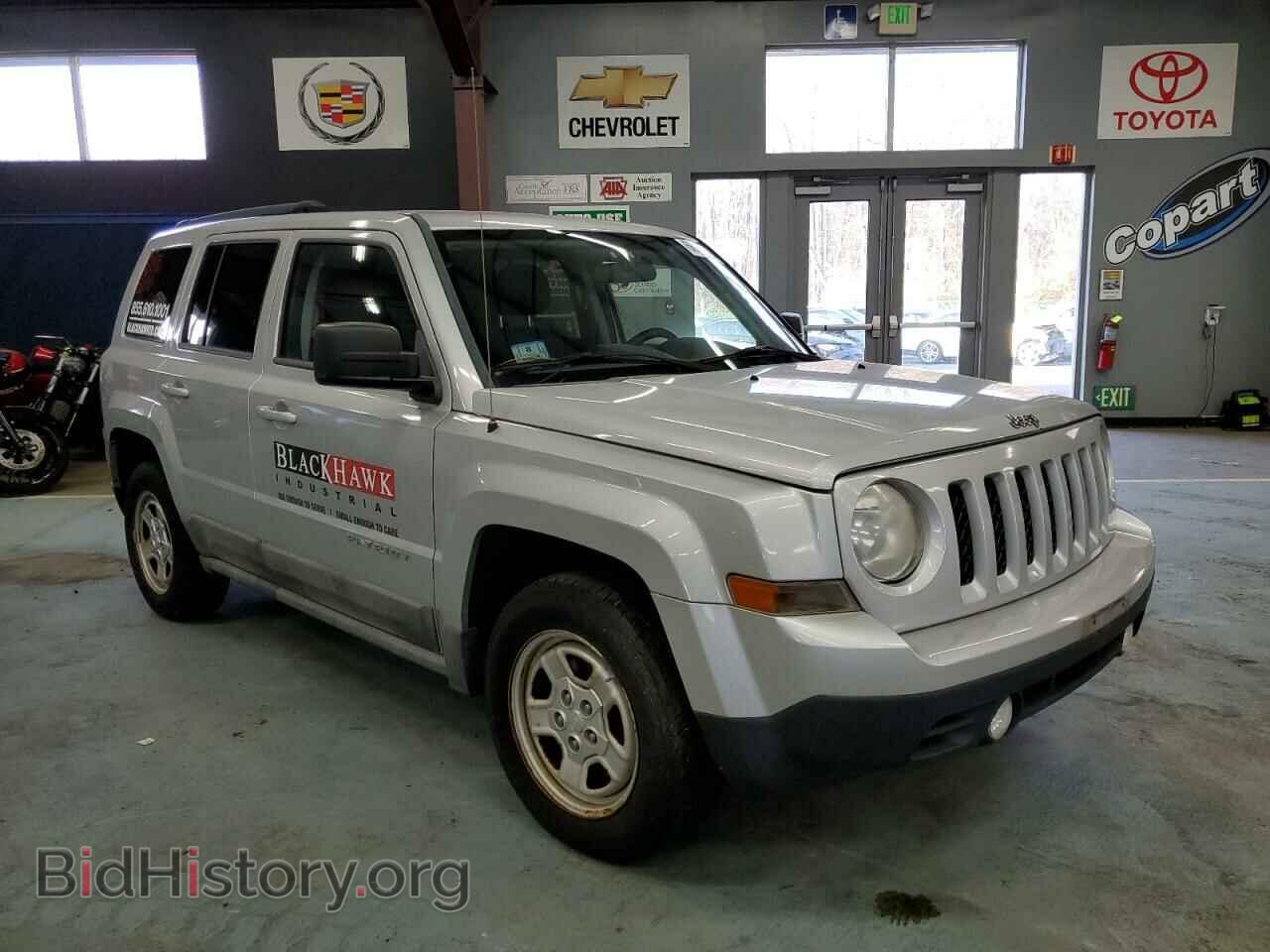 Фотография 1J4NT1GA4BD122643 - JEEP PATRIOT 2011