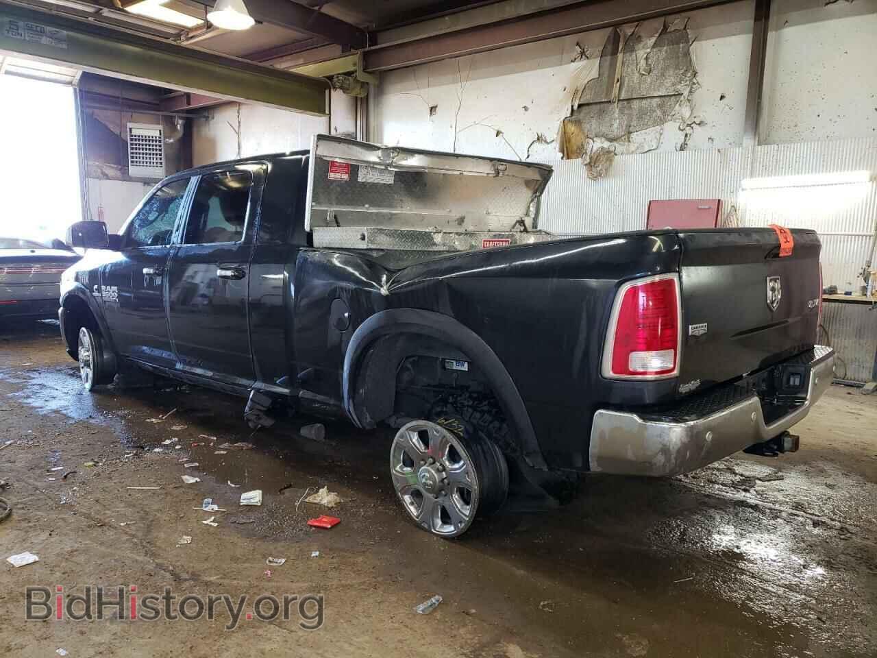 2018 RAM 3500 - VIN: 3C63R3ML5JG413223 - Фото 2