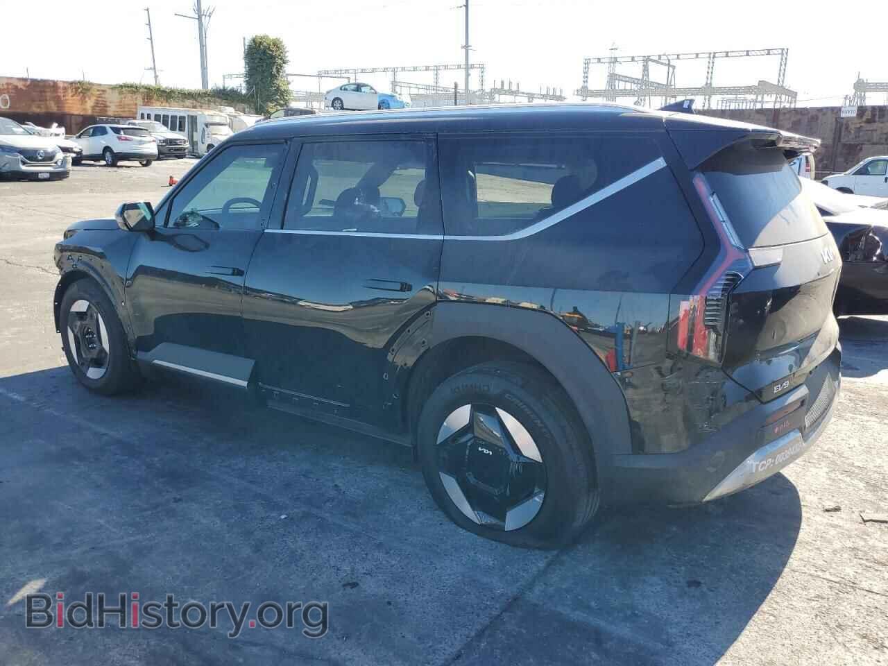 2025 KIA EV9 WIND - VIN: 5XYAFFS59SG001109 - Photo 2