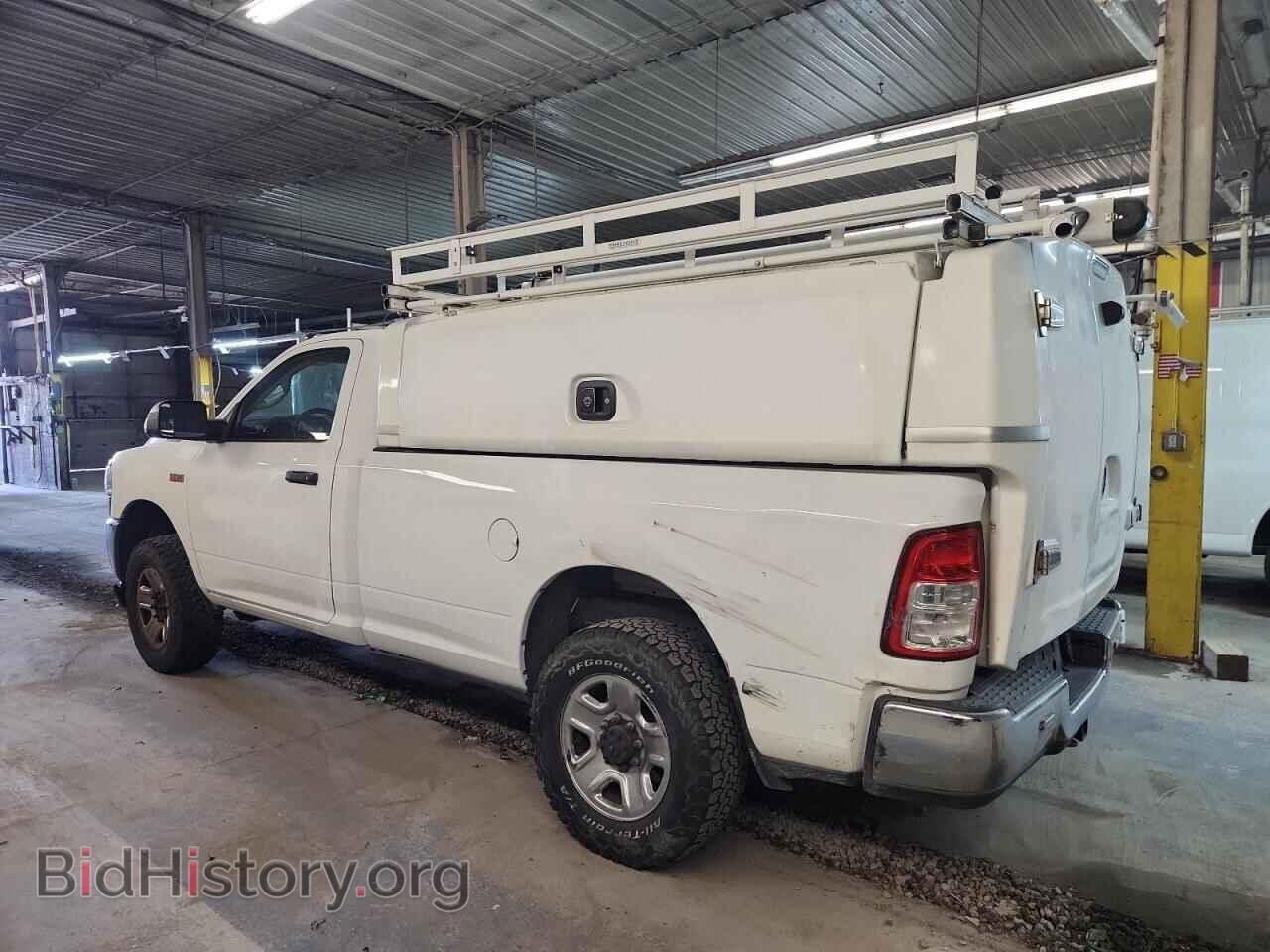 2019 RAM 2500 - VIN: 3C6MR5AJ8KG683745 - Фото 2