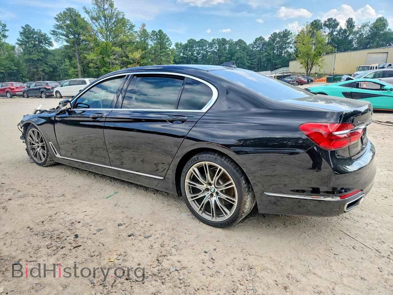 2017 BMW 7 SERIES - VIN: WBA7F2C59HG422655 - Photo 2