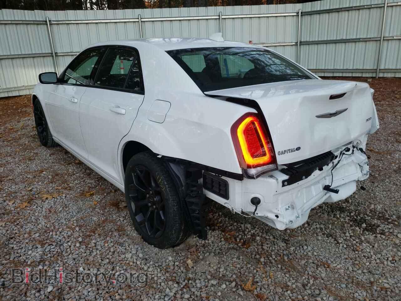 2019 CHRYSLER 300 - VIN: 2C3CCAAG6KH715678 - Фото 3