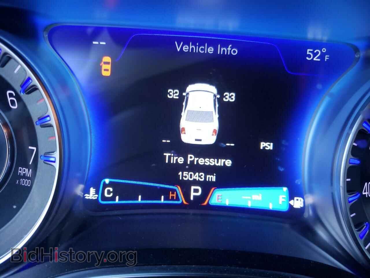 2019 CHRYSLER 300 - VIN: 2C3CCAAG6KH715678 - Фото 8