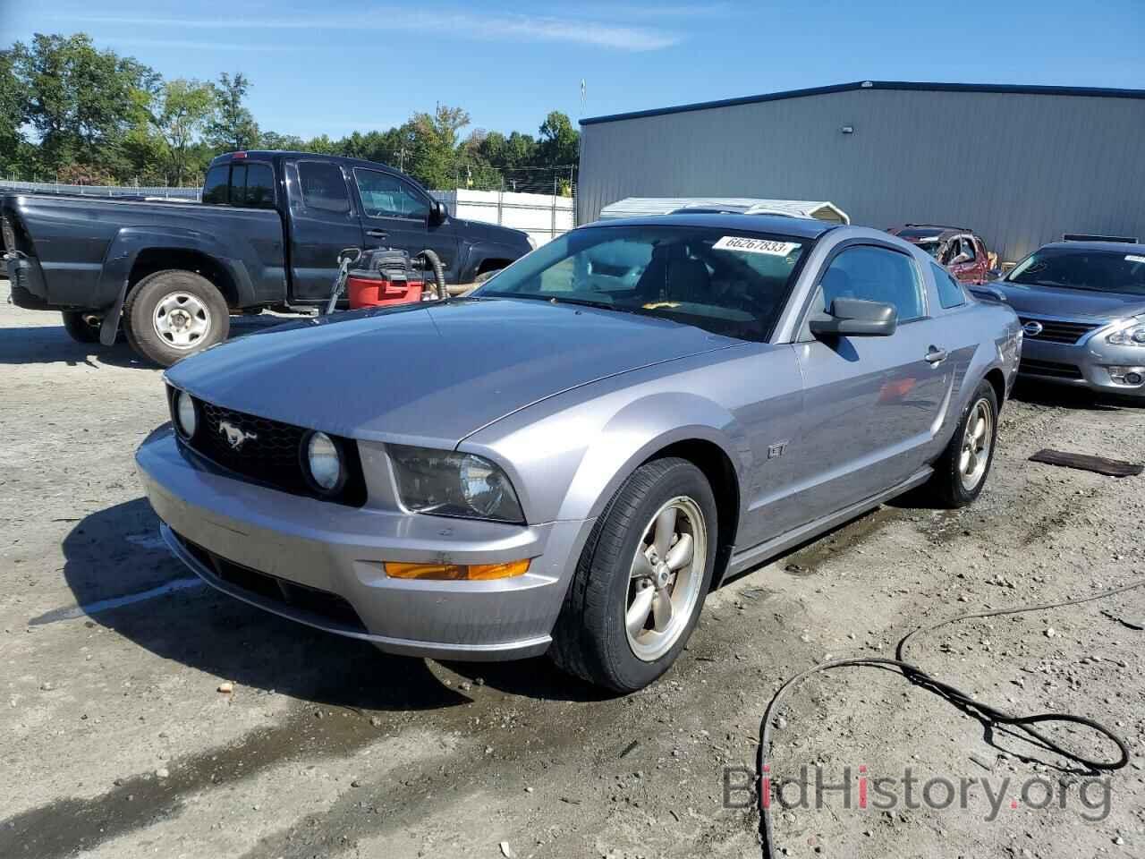 Photo 1ZVFT82H765265008 - FORD MUSTANG 2006