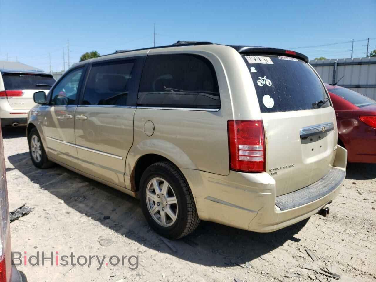 2010 CHRYSLER MINIVAN - VIN: 2A4RR8DX2AR427653 - Фото 2