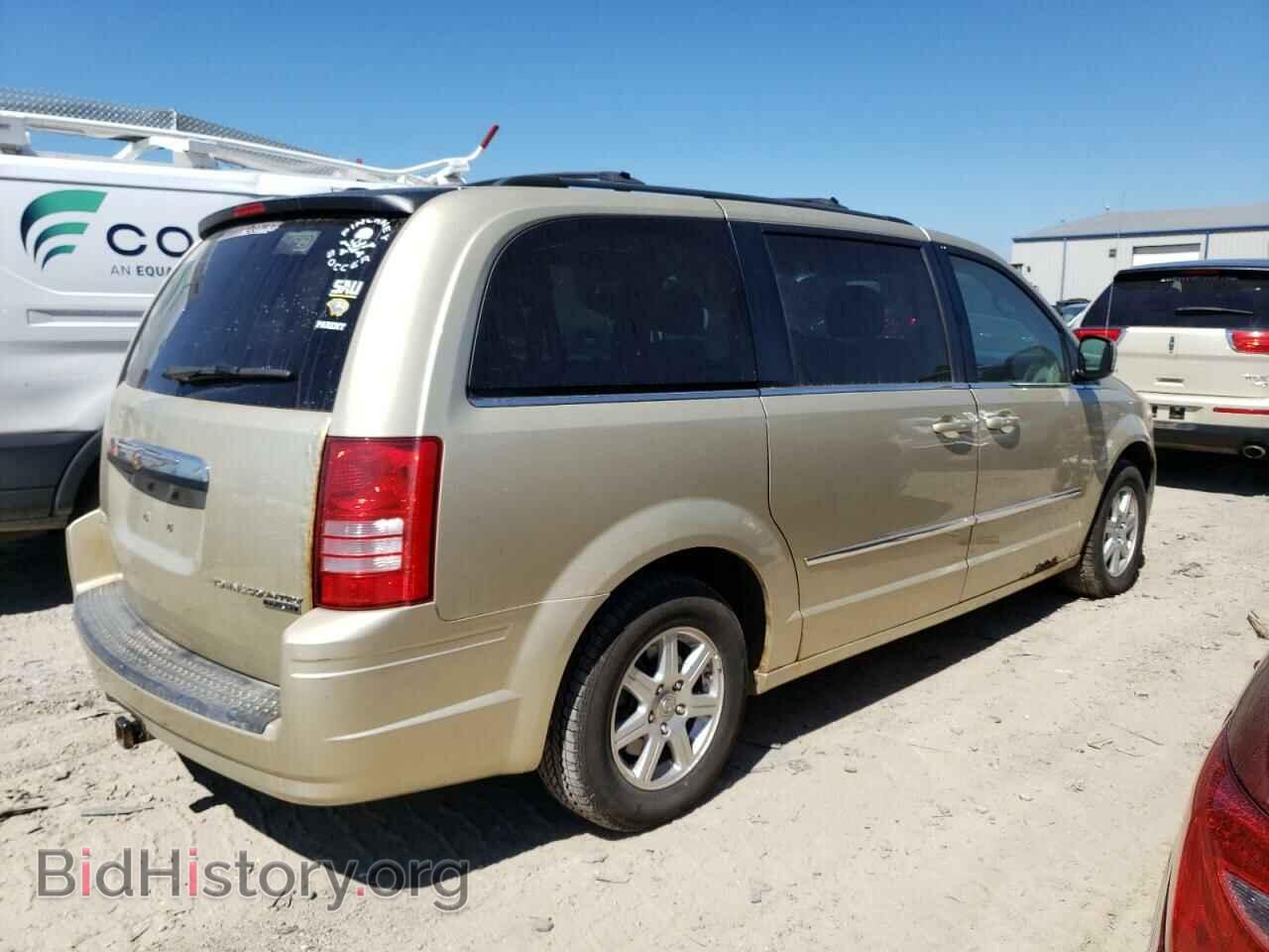 2010 CHRYSLER MINIVAN - VIN: 2A4RR8DX2AR427653 - Фото 3