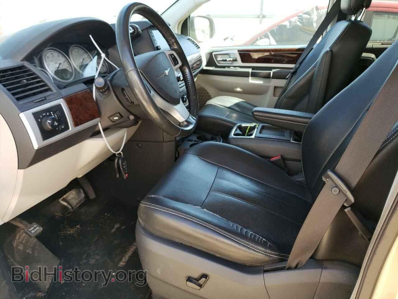 2010 CHRYSLER MINIVAN - VIN: 2A4RR8DX2AR427653 - Фото 7